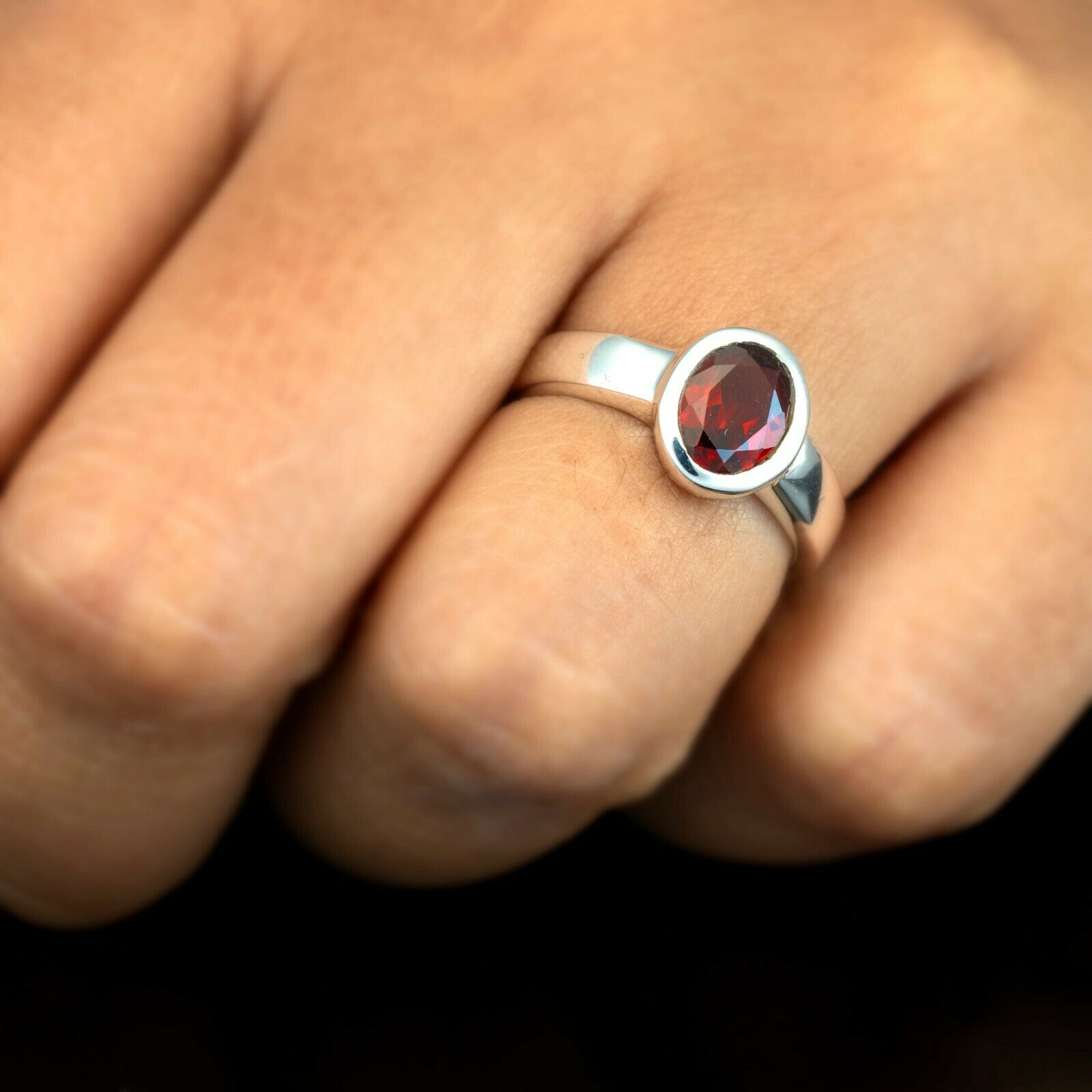 Red Garnet 925 Sterling Silver Ladies Oval Gemstone Ring Jewellery Gift Jewelry