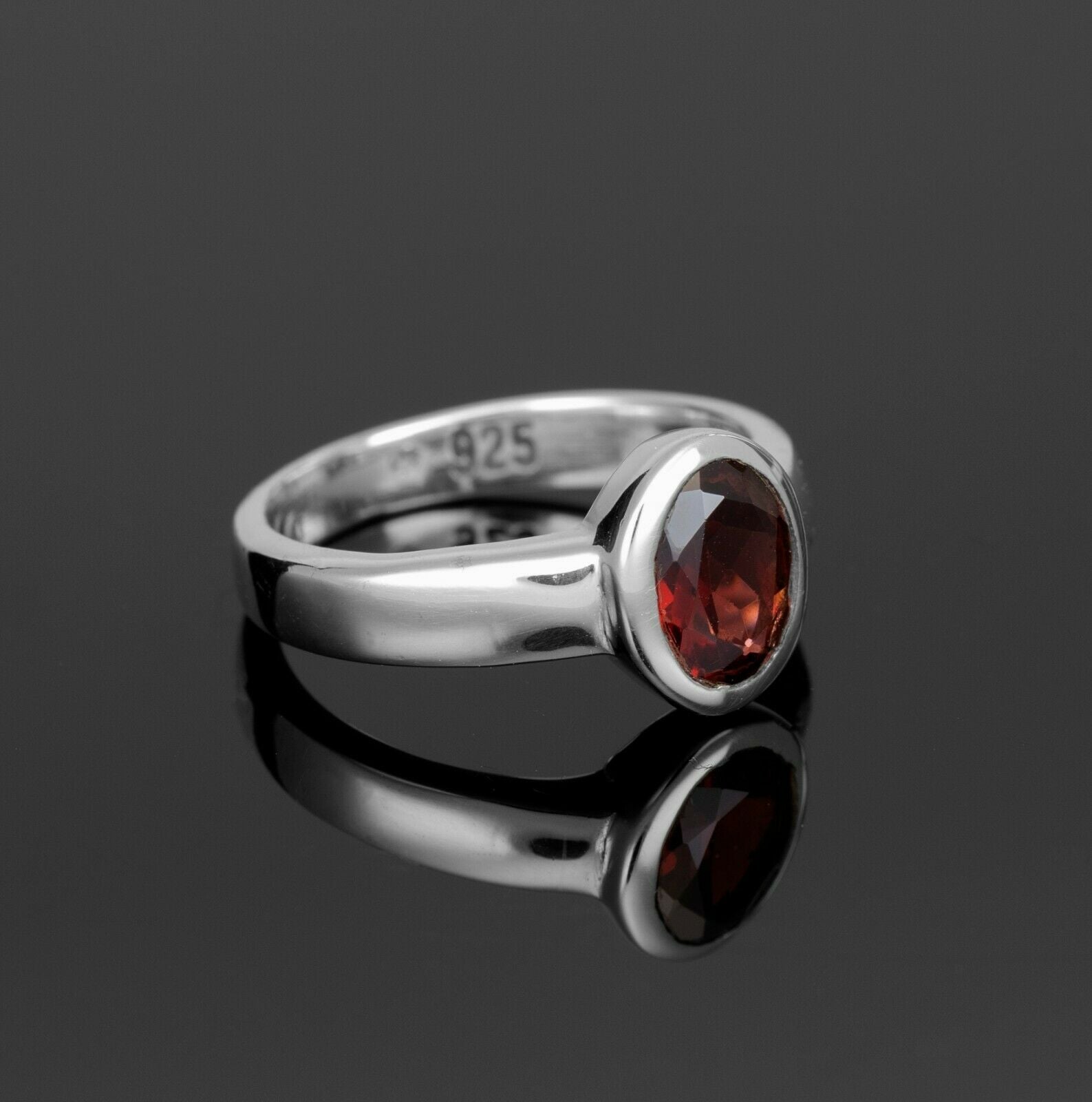 Red Garnet 925 Sterling Silver Ladies Oval Gemstone Ring Jewellery Gift Jewelry