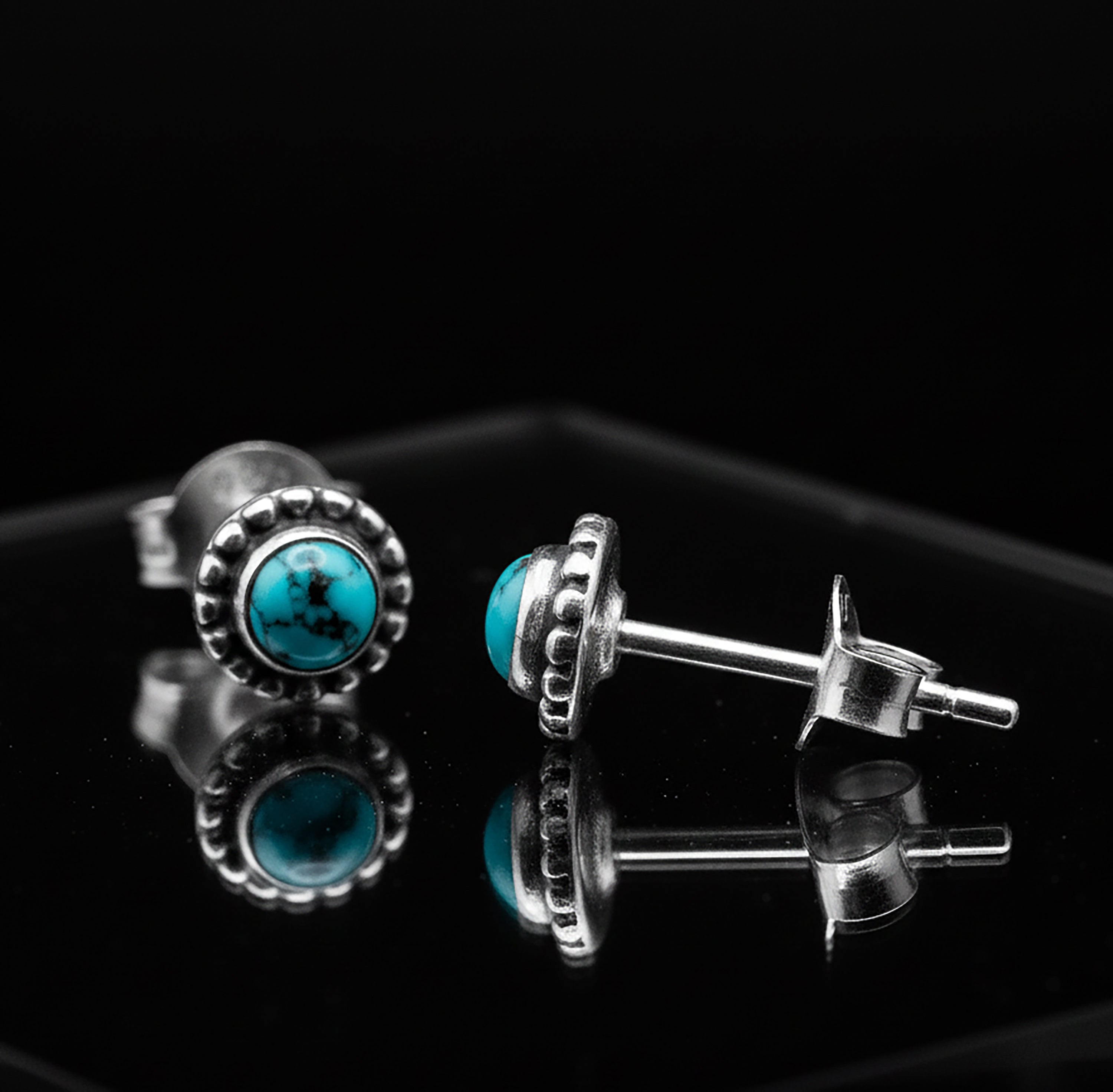 Dainty 925 Sterling Silver Beaded Edge Turquoise Ladies Studs Jewellery Earrings