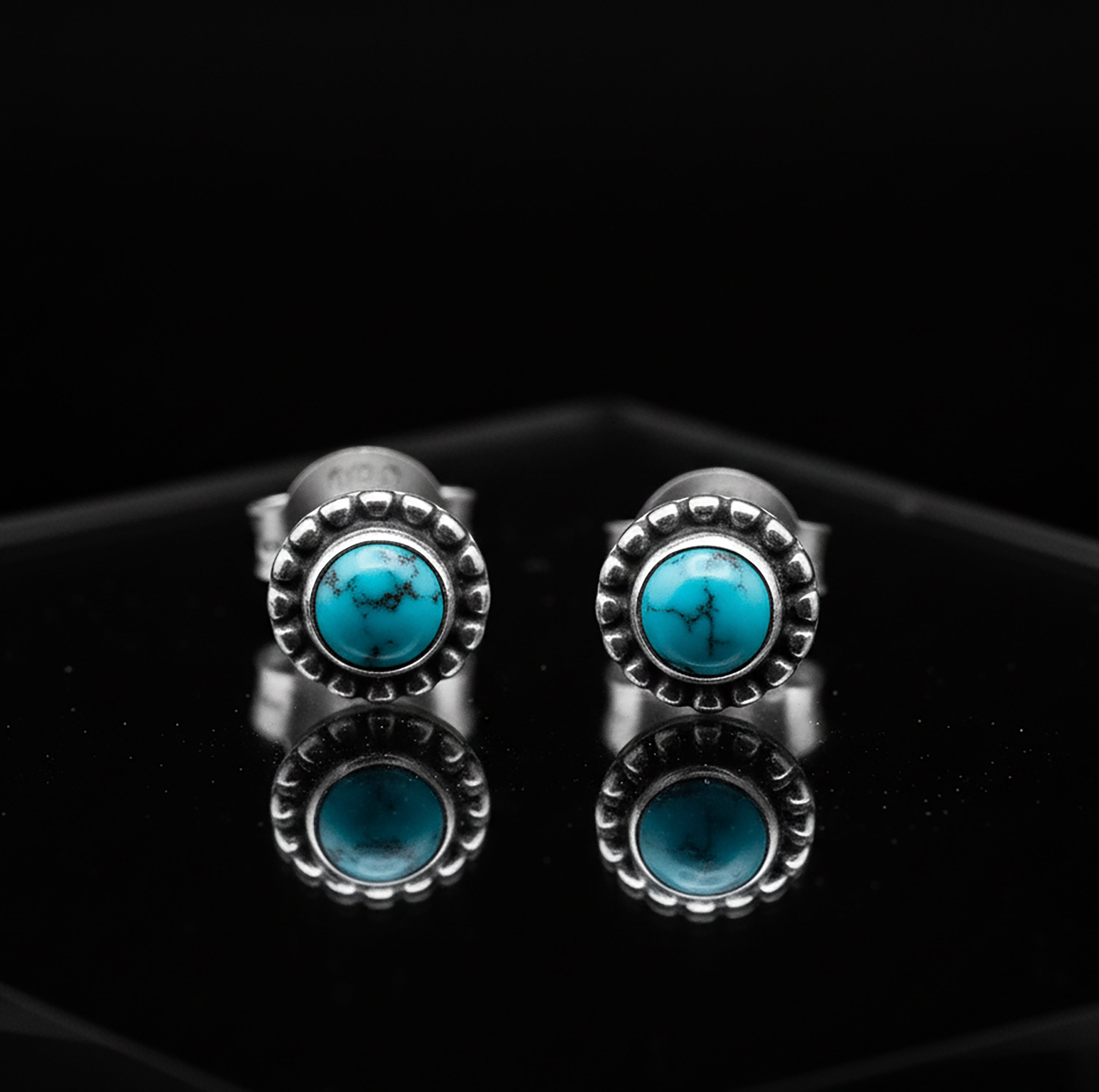 Dainty 925 Sterling Silver Beaded Edge Turquoise Ladies Studs Jewellery Earrings